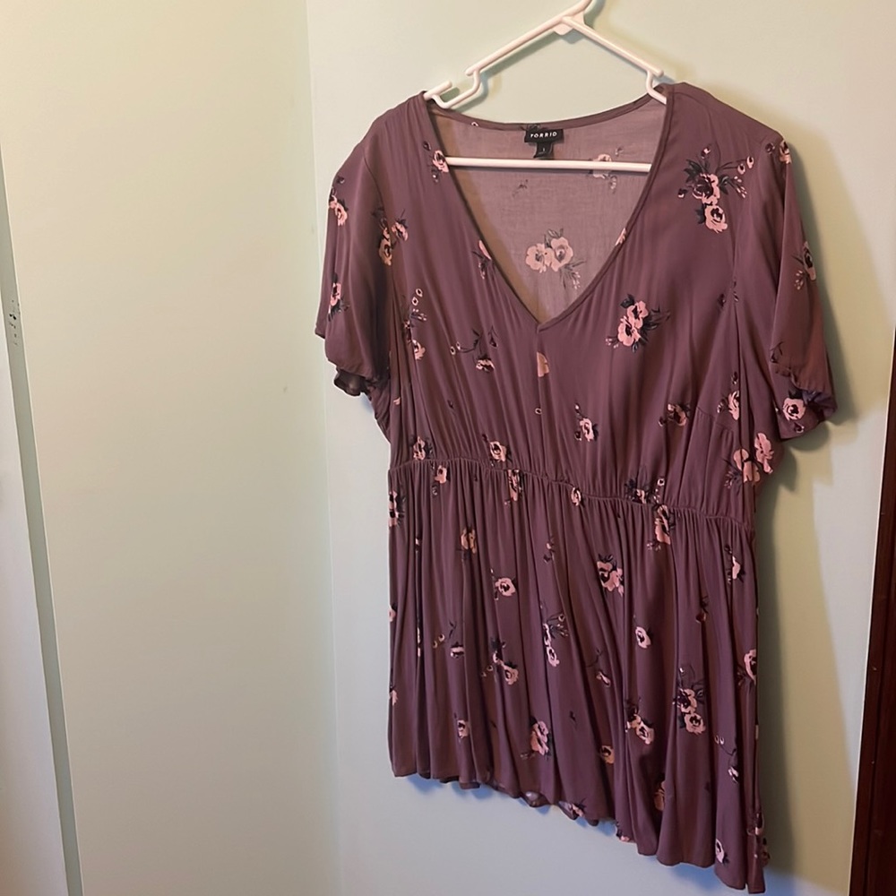 Peplum waist flory romantic floral blouse. Torrid size 1.